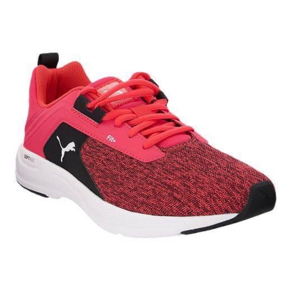 BRAND NEW girl puma comet black / pink shoes size 4Y & 5Y - Picture 1 of 7